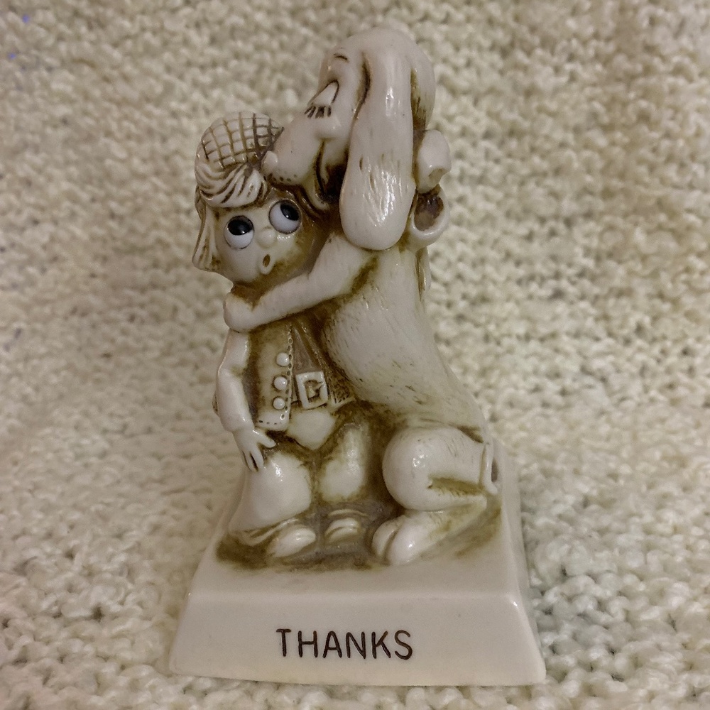 R & W Berries figurine.
